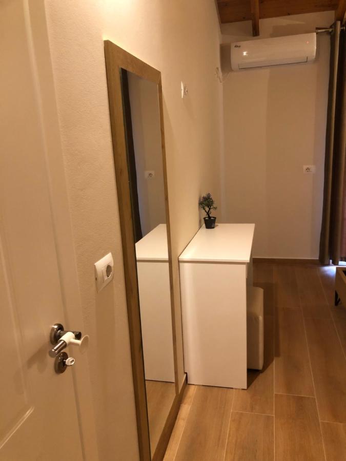 Amazing Familiar Apartments And Rooms Sarandë 外观 照片