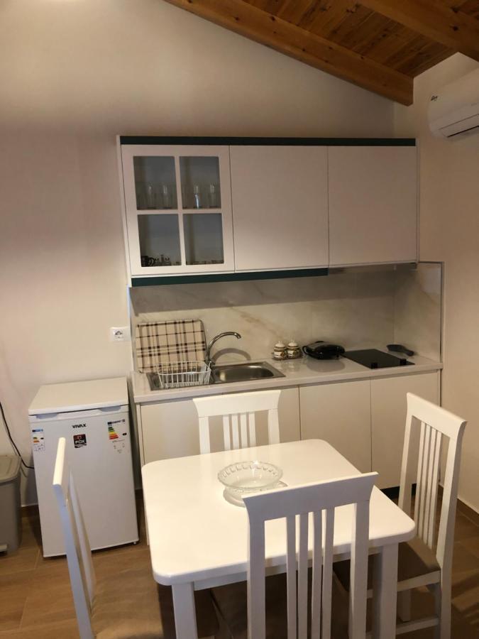 Amazing Familiar Apartments And Rooms Sarandë 外观 照片