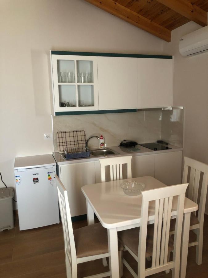 Amazing Familiar Apartments And Rooms Sarandë 外观 照片