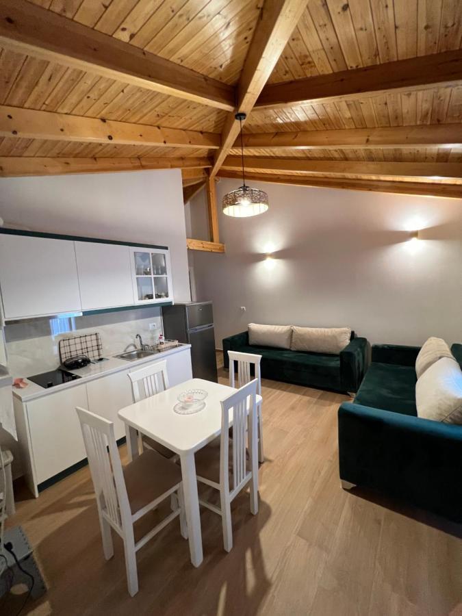 Amazing Familiar Apartments And Rooms Sarandë 外观 照片