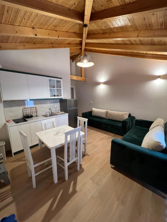 Amazing Familiar Apartments And Rooms Sarandë 外观 照片