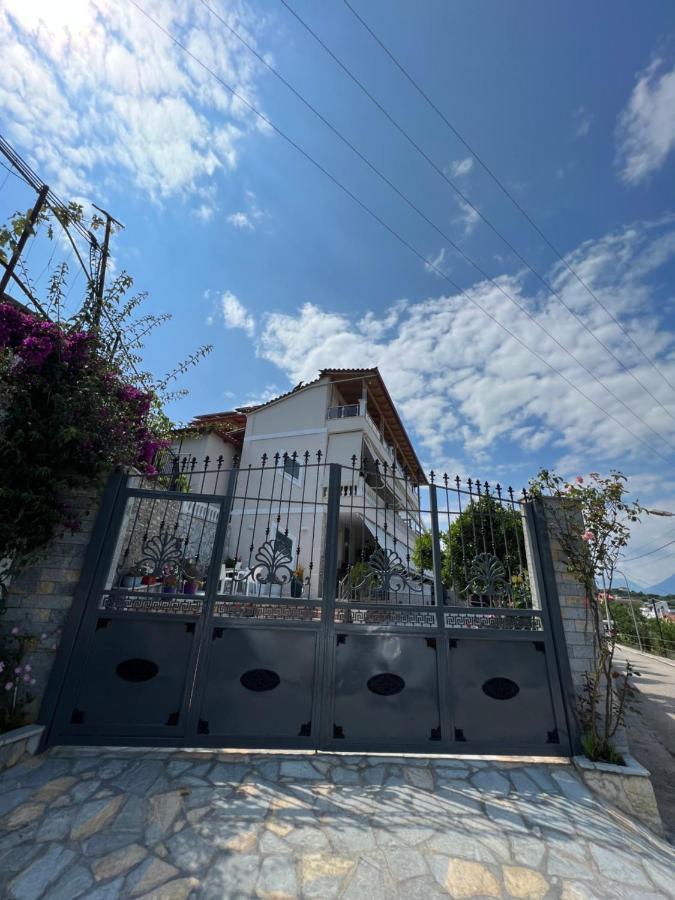Amazing Familiar Apartments And Rooms Sarandë 外观 照片