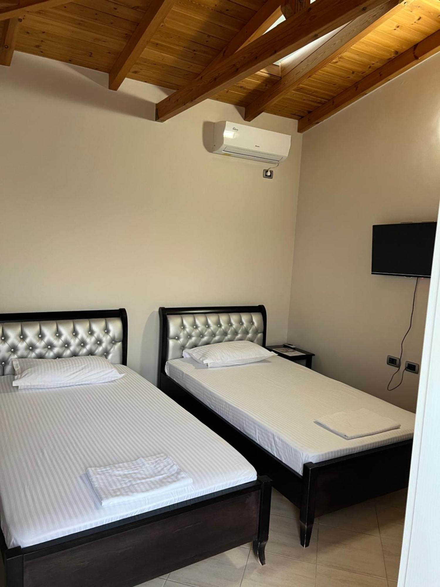 Amazing Familiar Apartments And Rooms Sarandë 外观 照片